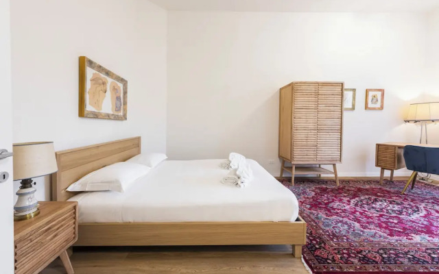 Salutati Apartments by MMega