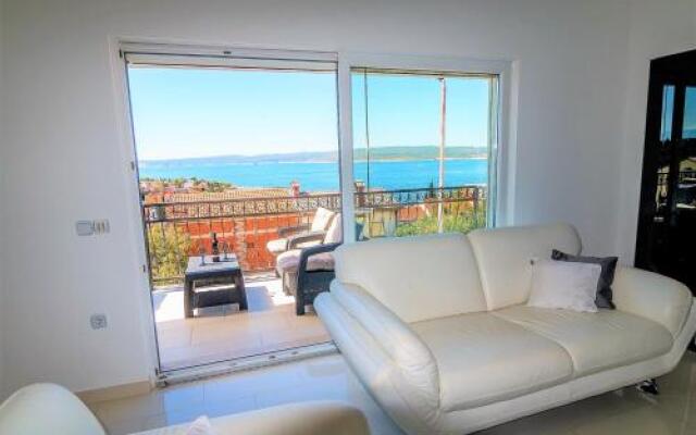 Holiday House Queens with Sea View
