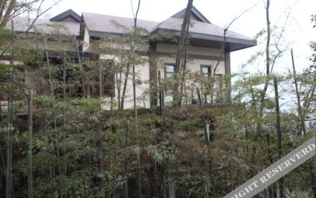 Emeishan Wannian Xueyafang Villa