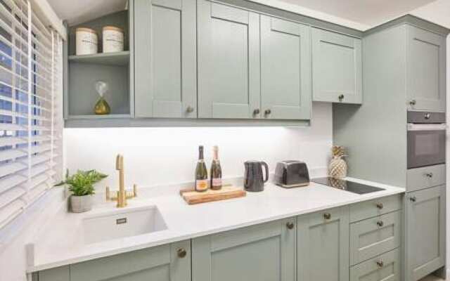 Host Stay Bentley Wynd