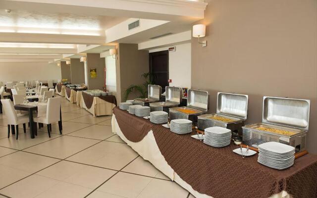 EliHotel