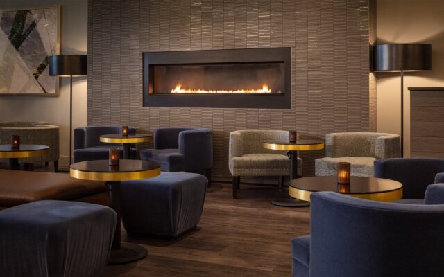 Sheraton Commander Hotel