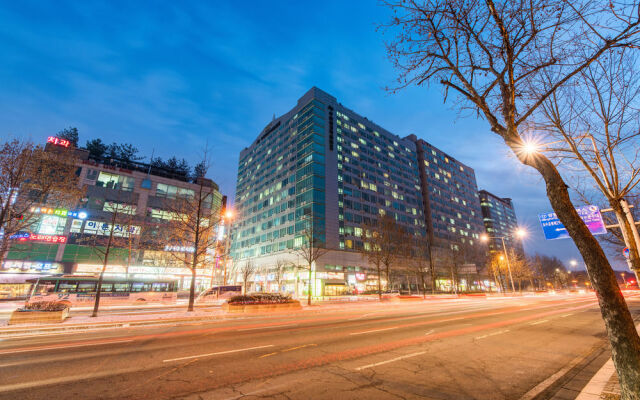 The Uno Residence