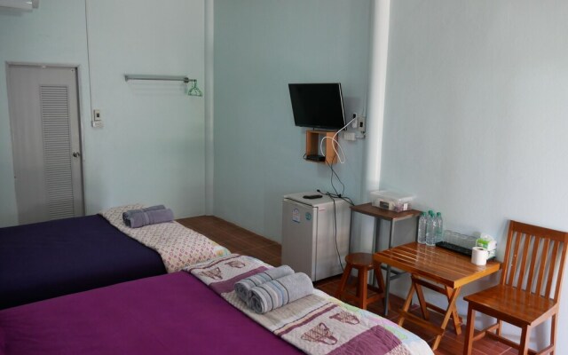 Baan Pak Phutawan Resort