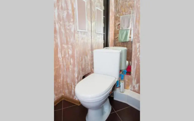 Квартира по ул. Смілянська, 2 (2-й этаж)