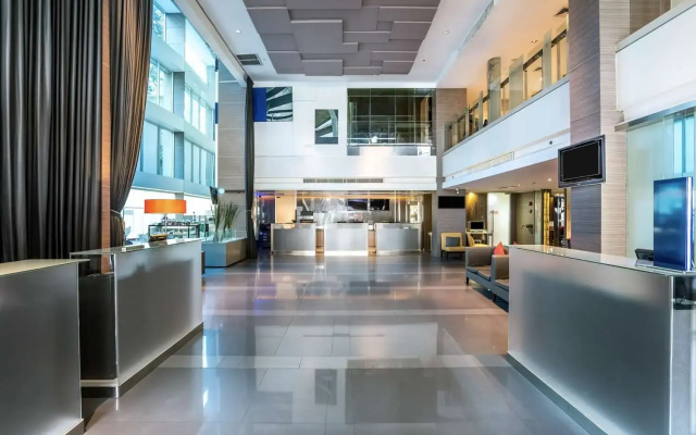 Hilton Garden Inn Bangkok Silom