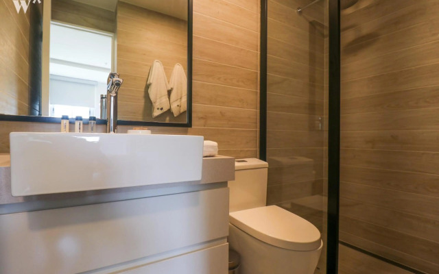 Monochromatic 1BR in Lovely Barranco