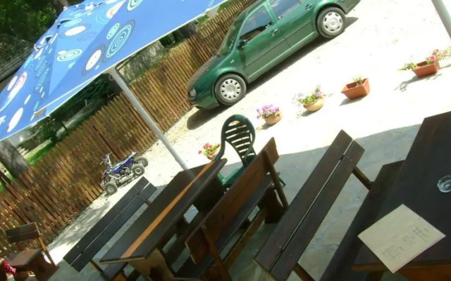 Mountain Paradise Family Hotel