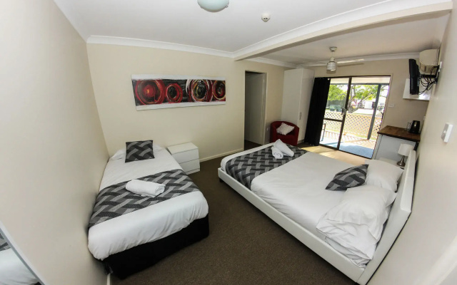 Narimba Motel