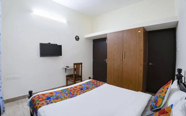 Fabhotel Continental Lebe Inn