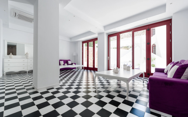 Mar n Mar Crown Hotel and Suites