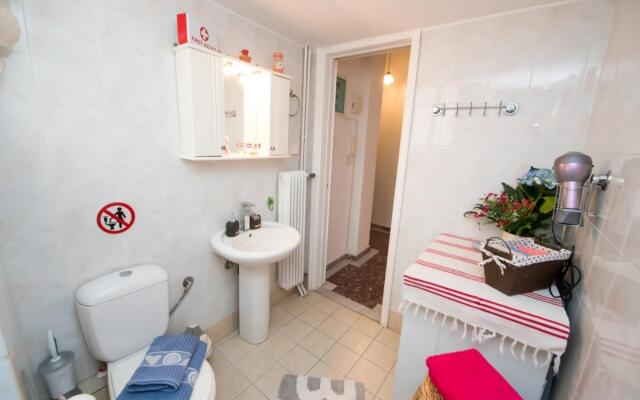 Sofi's Flat in the city center, 5min to the sea