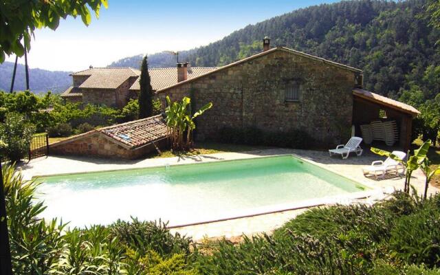Charming stone house with shared pool, Chambonas