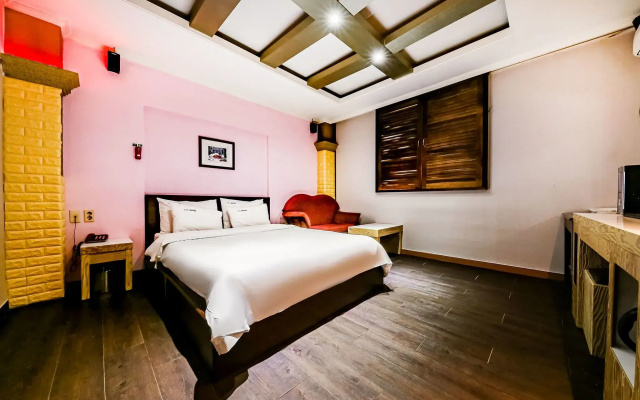 Hotel Rooky