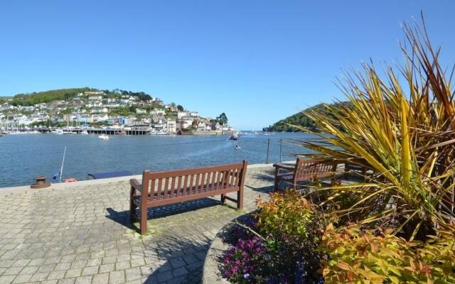 Quaint Apartment in Dartmouth With Private Garden