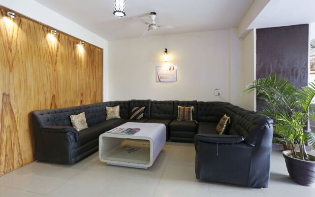 Fragrance Habitat By OYO Rooms