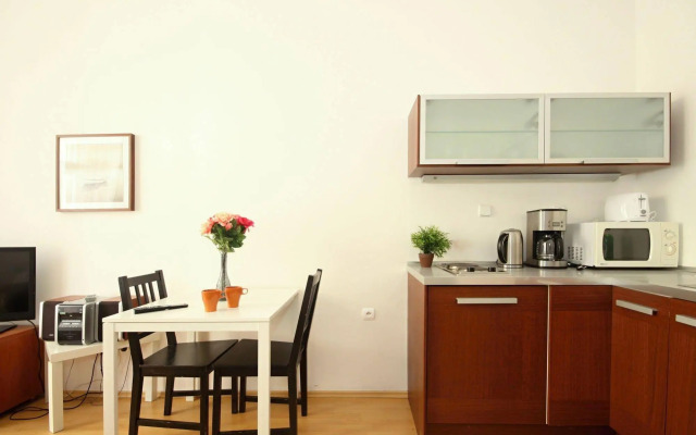 Theatre Apartments
