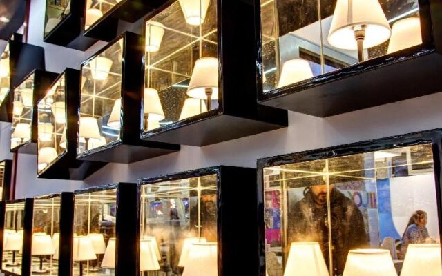 Urban Youth Hostel