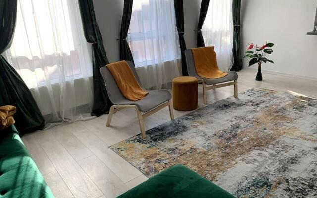 Spacious 3 Bed Apartment Cluj Floresti Near Vivo