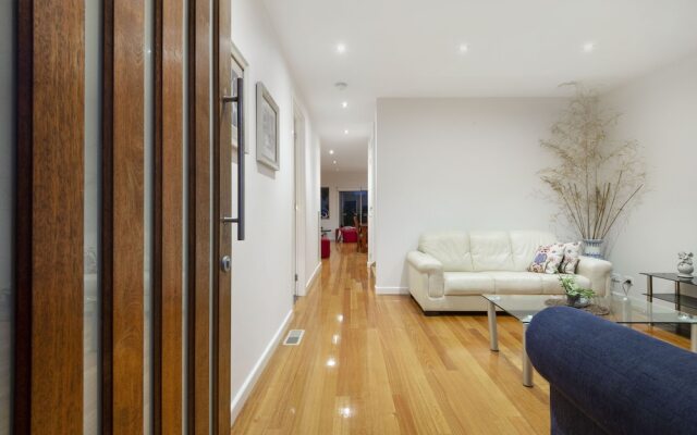 Aquawaters house by Barefoot Beach stays