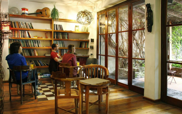 Jam Suites Boutique Hotel