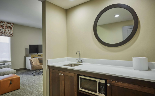 Hampton Inn & Suites Roseburg