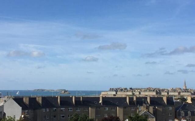 L'Angelus - sous les toits à Saint-Malo