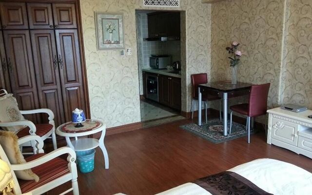 Xinghai Reflection Holiday Hotel