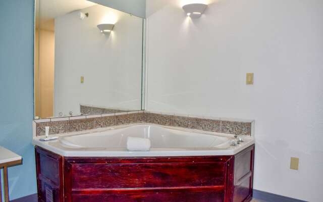 Clarion Pointe Vidalia - Lyons West