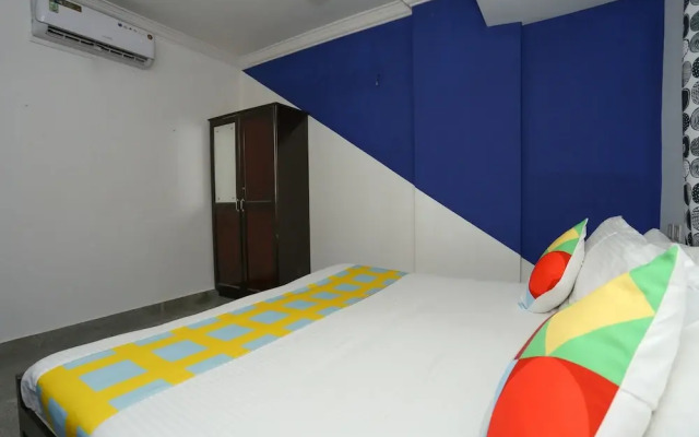 OYO Home 23654 Designer 2BHK