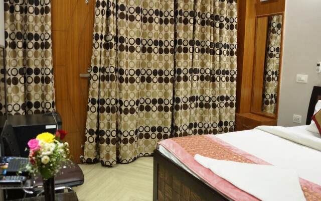 Maxfort Hospital Apartment
