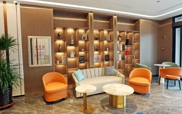 Heyi Hotel (Xinxi Market Seafood Street Branch)