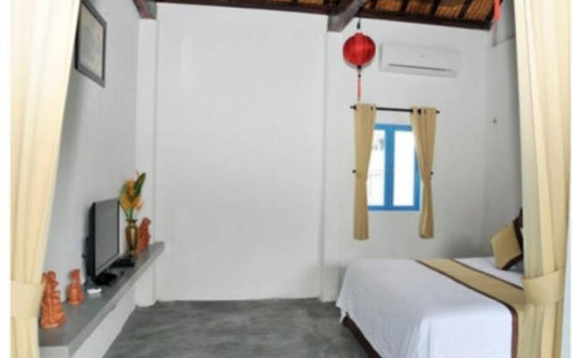 Local Beach Homestay