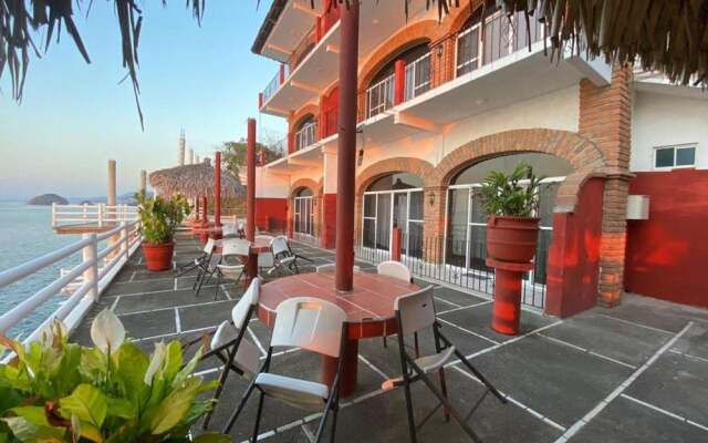 Traditional Sierra Leon Oceanfront Rooms