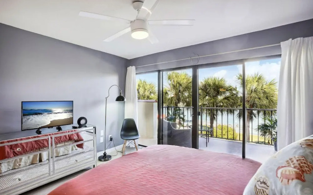 Land's End 1-306 Bay Front- Premier