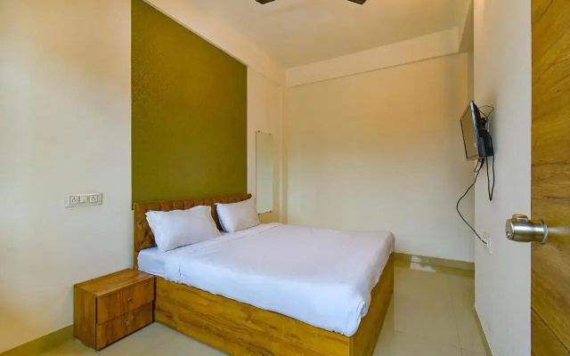 FabHotel Tiru Residency