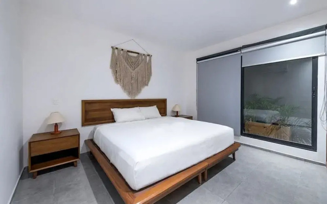 2 BR Great Located Natural Lightning