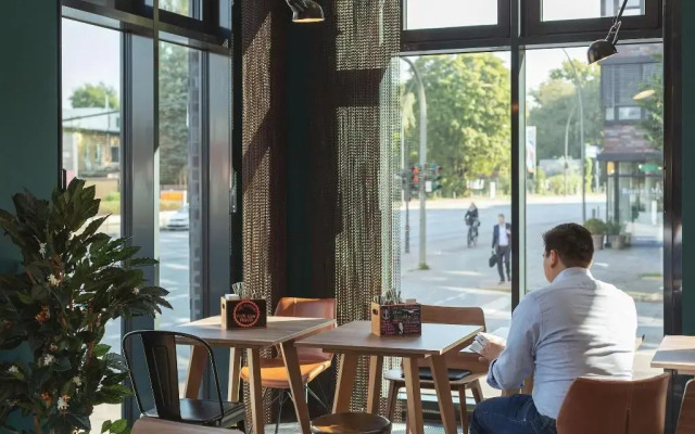 Holiday Inn - the niu, Bricks Hamburg by IHG