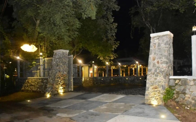 Safari Queens Resort