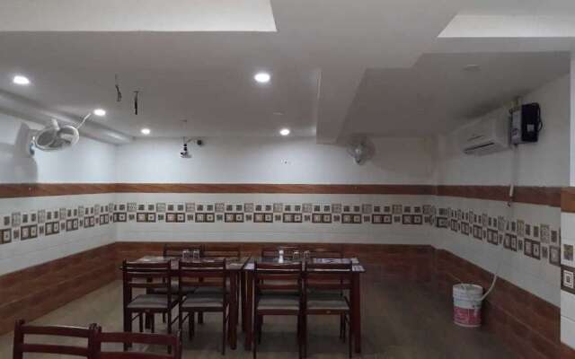 Goroomgo Shayon Residency Puri