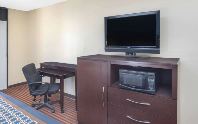 Travelodge by Wyndham Savannah Area/Richmond Hill