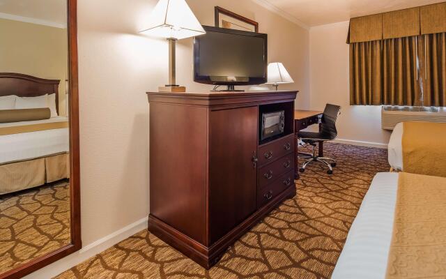 Best Western Salinas Monterey Hotel