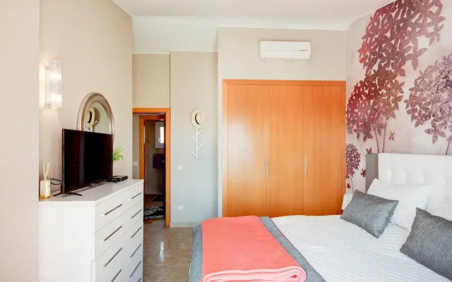 Duplex Apartment in Palau-saverdera