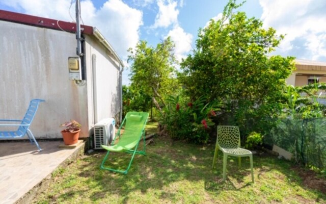 House With One Bedroom In Riviere Salee With Enclosed Garden And Wifi 6 Km From The Beach