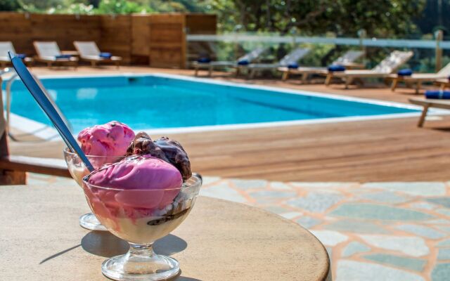 Iro Suites
