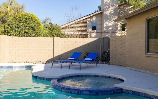 Scottsdale Friess 4 Bedroom Home by RedAwning