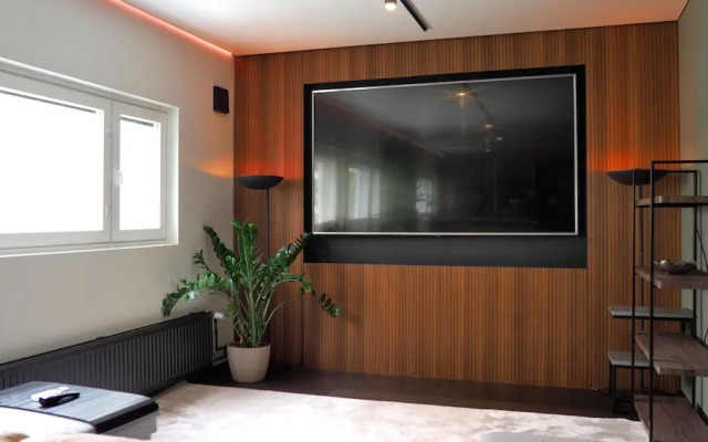 Suite with Sauna & Jacuzzi in Kamppi