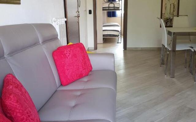 Karina House-check in H 24