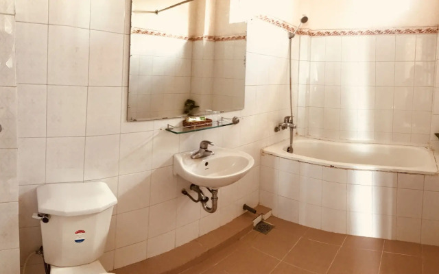 Nam Long Hotel