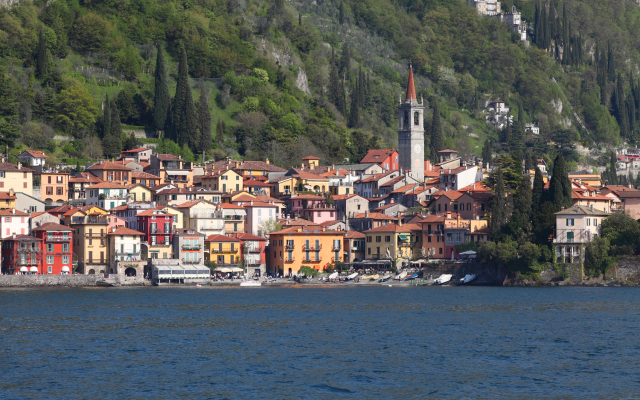 Varenna Vele